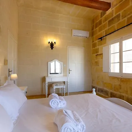 The Great Gozo Getaway Farmhouse With Pool Xagħra